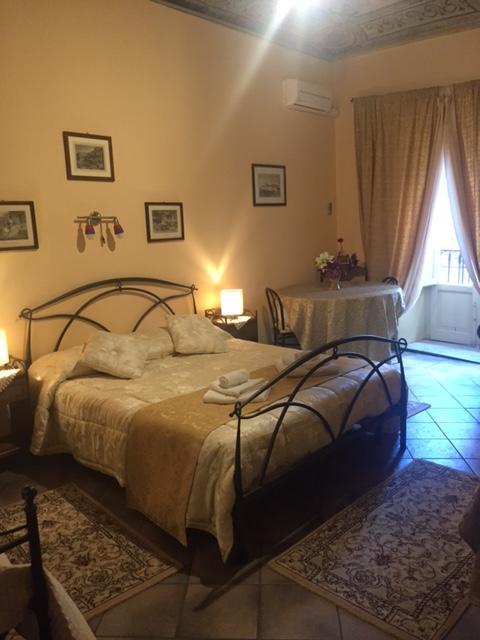 B&B Locami Piazzetta Messinese Палермо Экстерьер фото