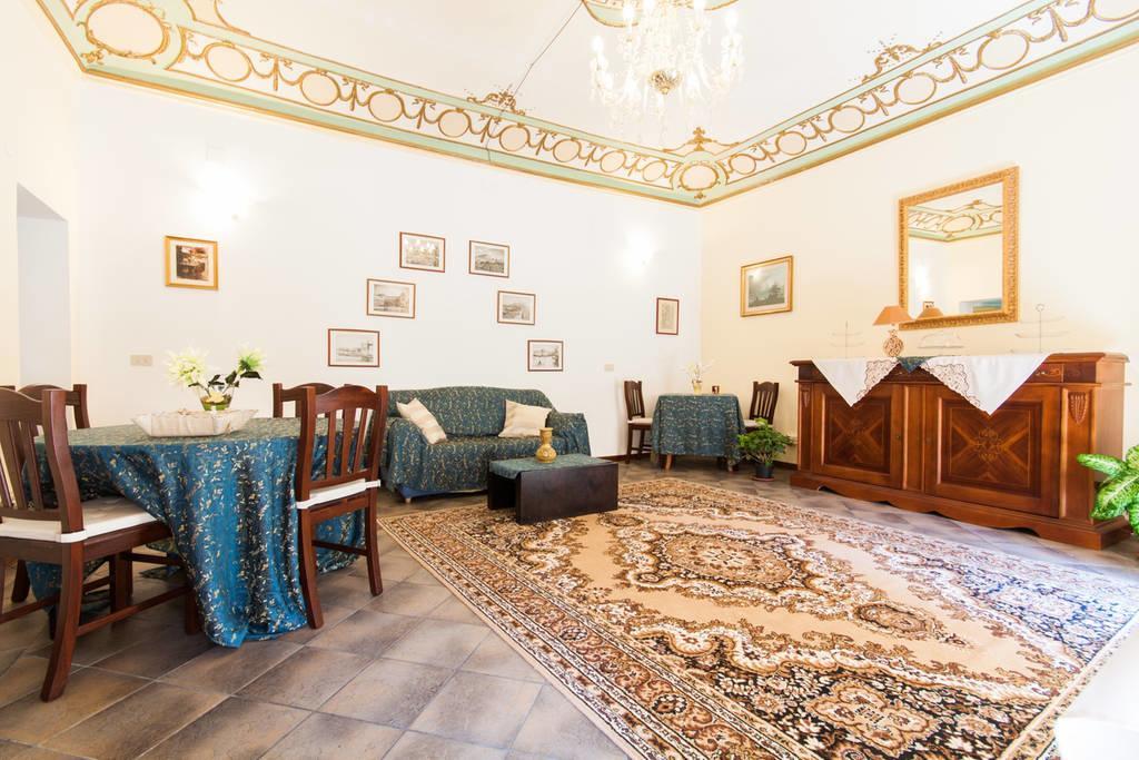 B&B Locami Piazzetta Messinese Палермо Экстерьер фото